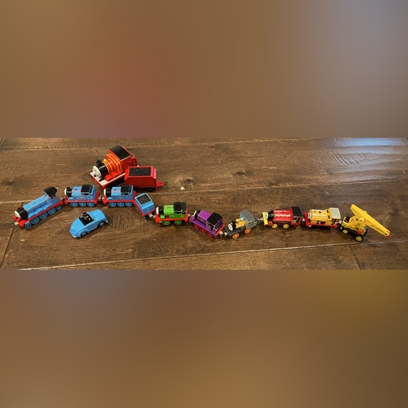 Thomas and Friends Railway Toy - Picture 1 of 7